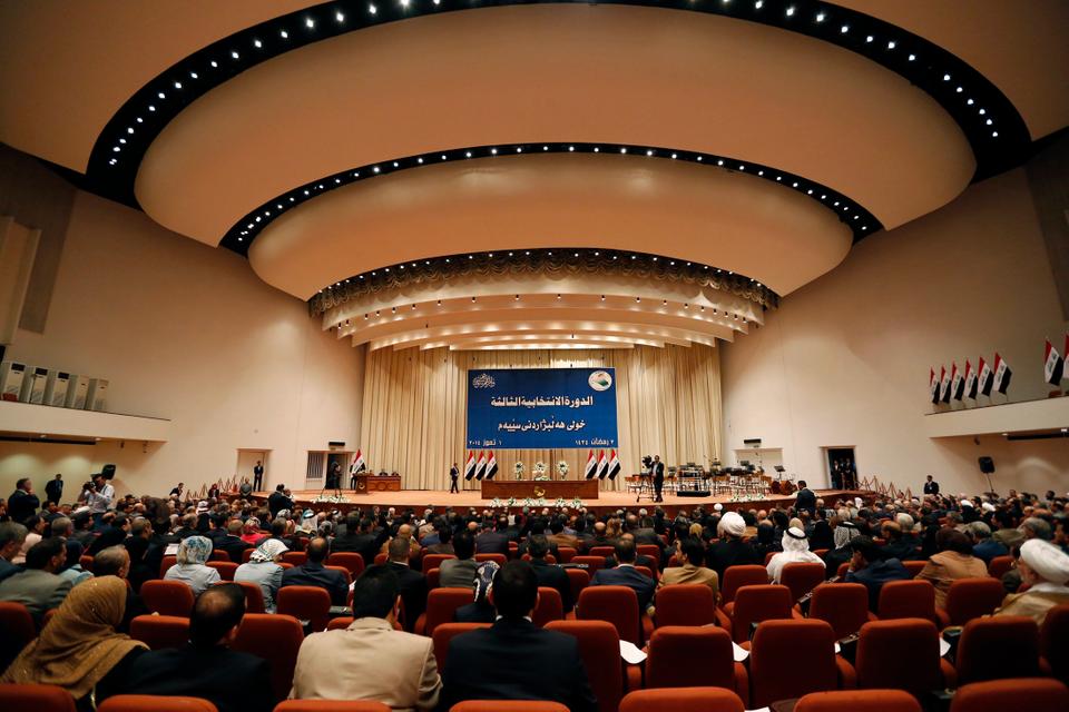 برلمانيات عراقيات يطالبن عبدالمهدي بمنح النساء 4 وزارات